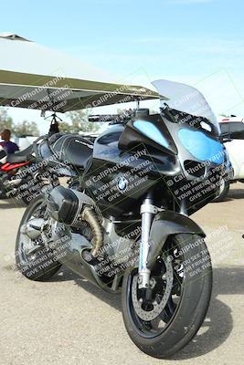 media/Oct-13-2025-Lets Ride (Mon) [[1a1cd08581]]/Around the Pits/